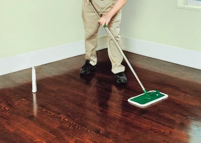Floor maintenance coating with varnish in London